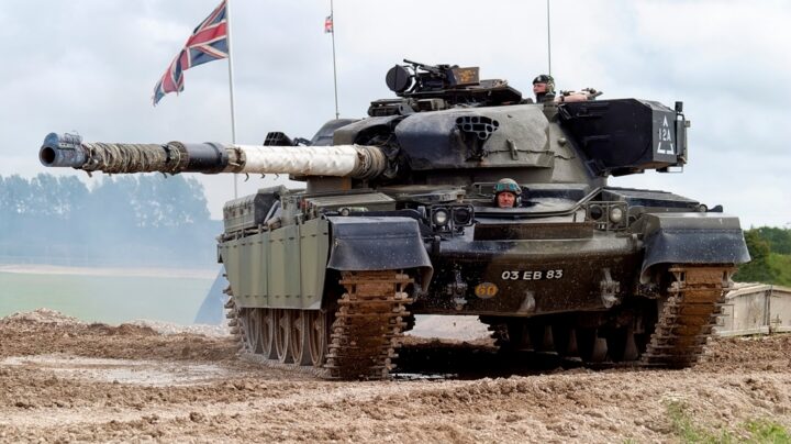 a picture of a tank signifying risk assessment in the defence sector